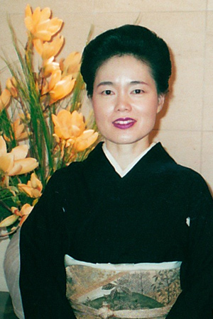 國富 雅惠 氏（藤舎 七生）